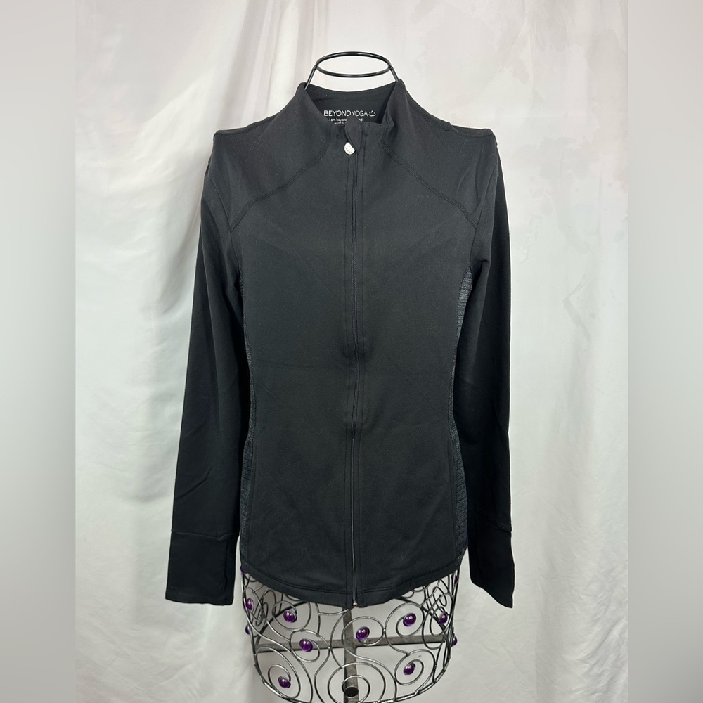 Beyond Yoga black zip up with grey side panels size L